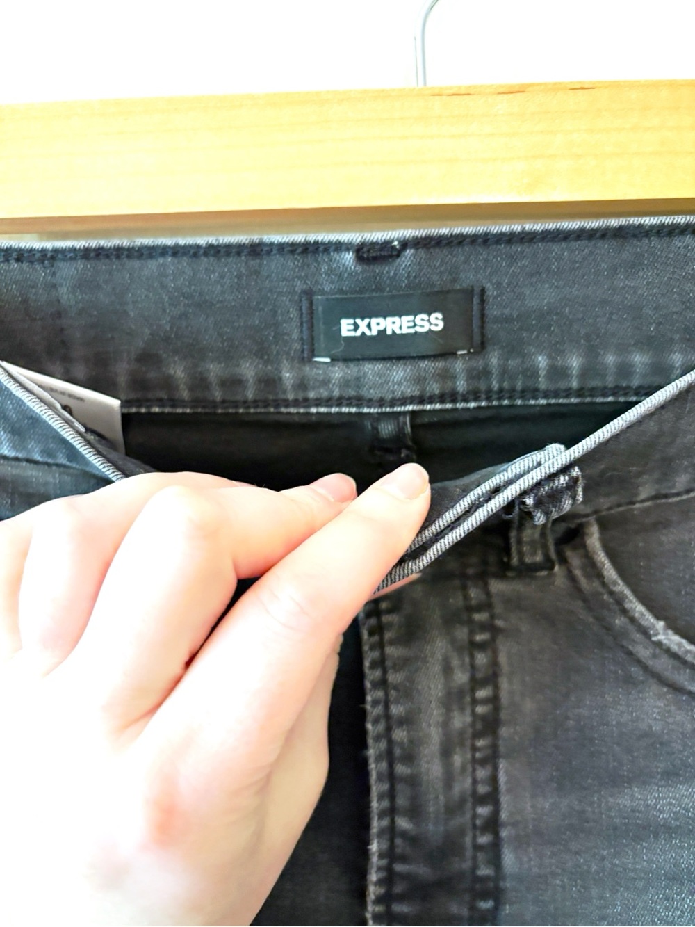 Express High Rise Flare Jeans - Picture 4 of 8
